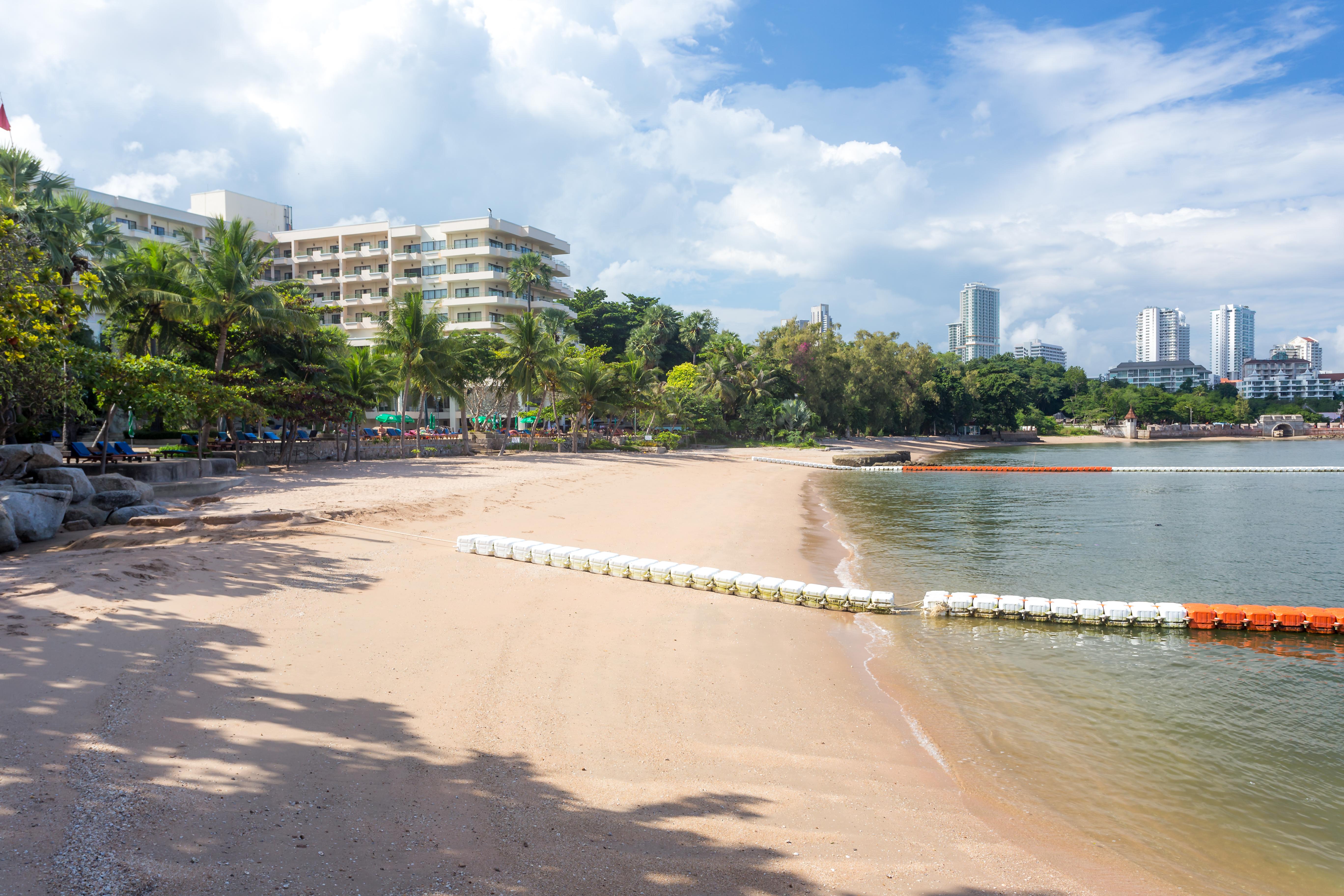 Garden Sea View Resort Pattaya Exterior foto