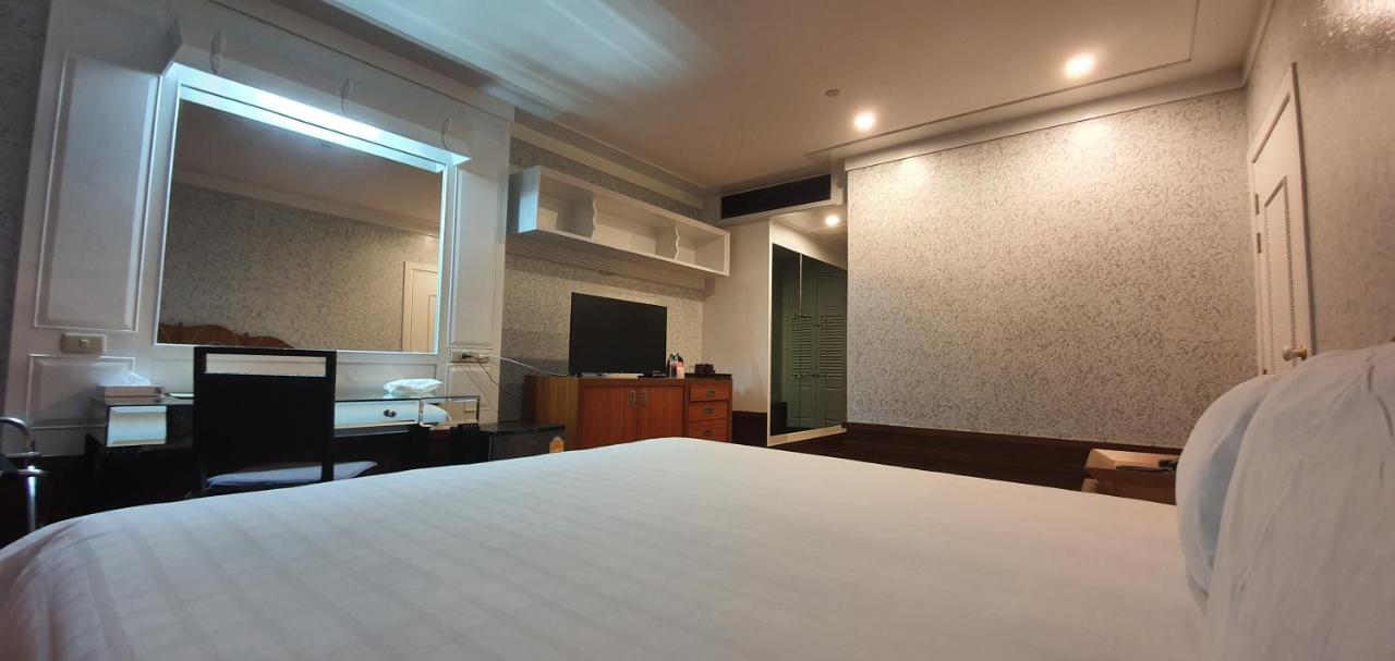 Garden Sea View Resort Pattaya Exterior foto